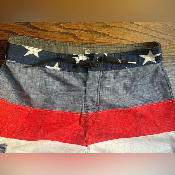 Rip Curl Board Shorts Mens 29 White Blue Red Retro Cargo Drawstring Surf Swim - Picture 2 of 6